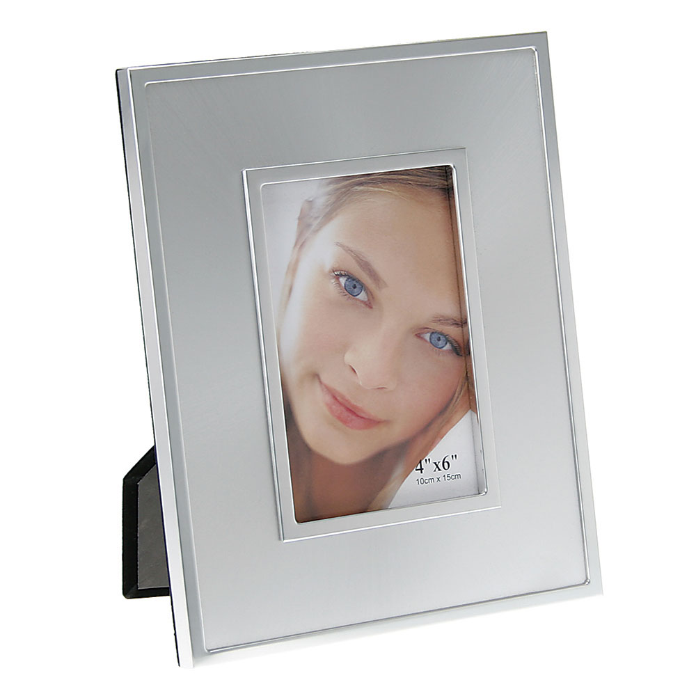 Silver Photo Frame with Radial Pattern (4"x6")